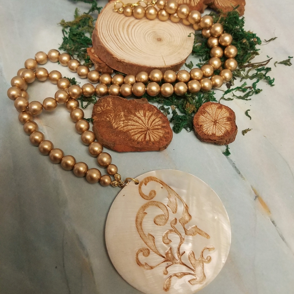 Pearl and shell necklace